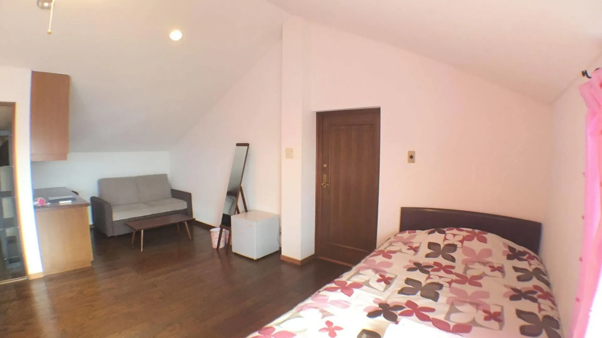Bourgeois - Women Only Hotel Osaka 2*,