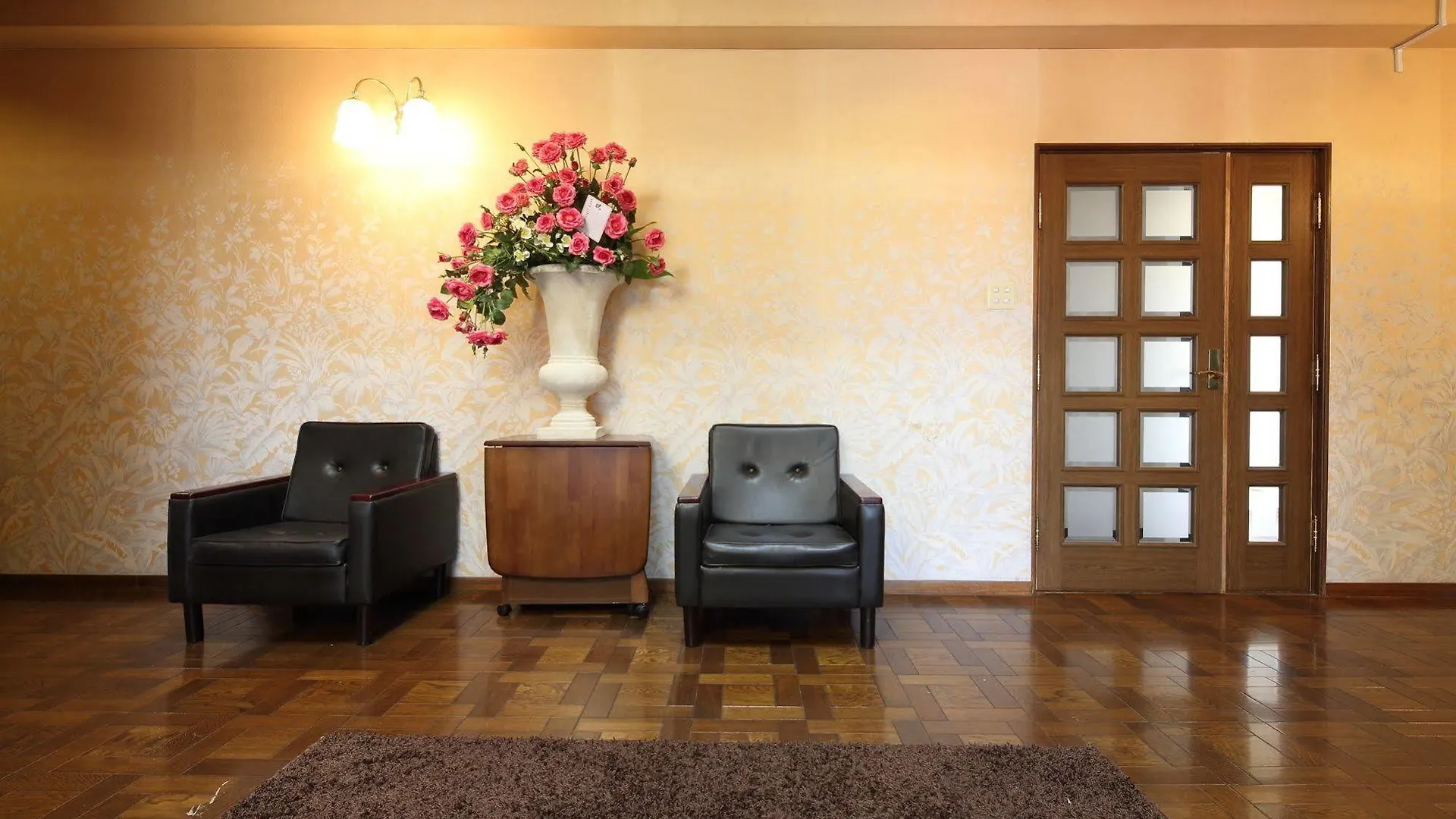 Bourgeois - Women Only Hotel Osaka